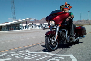 Harley Davidson Street Glide en California