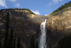 Takakkaw Falls, una cascada impresionante en el parque nacional de Yoho