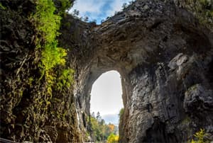 El puente natural de Virginia, un monumento natural poco conocido