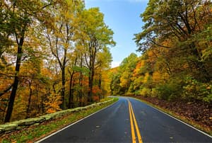 La preciosa carretera Skyline Drive en Virginia, para disfrutar de la moto